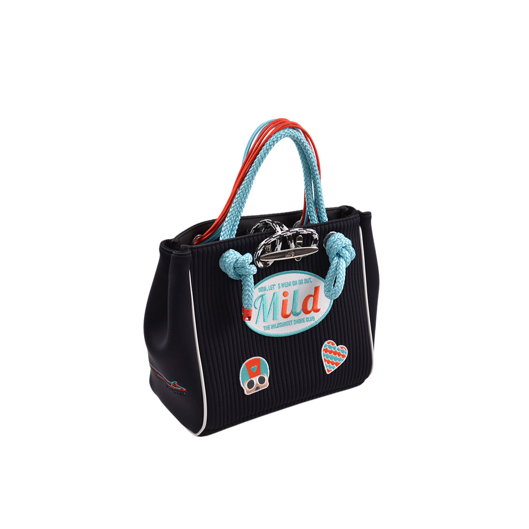 公式]航海ロープを取り入れたデザインが特徴のイタリアブランド L4K3