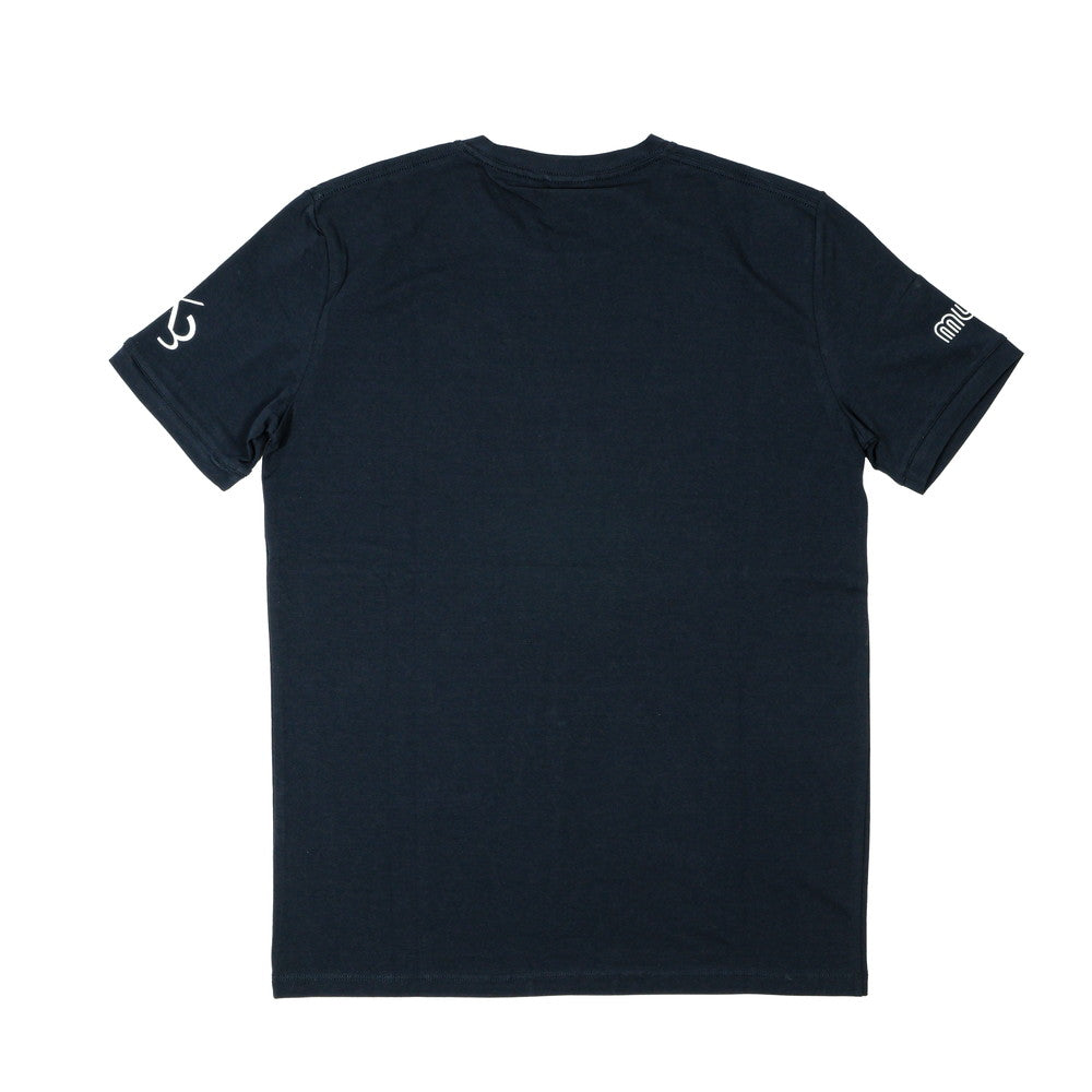 【L4K3×muta】【MMKW-434584】L4K3×MUTA 6ロゴ Tシャツ / NAVY