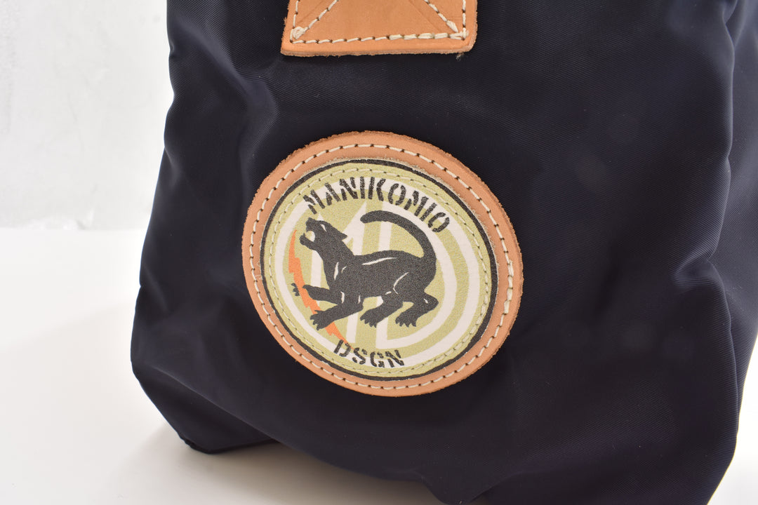 [MANIKOMIO DSGN]"38" PATCH / FLY VELA NYLON NAVY