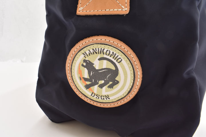[MANIKOMIO DSGN]"38" PATCH / FLY VELA NYLON NAVY