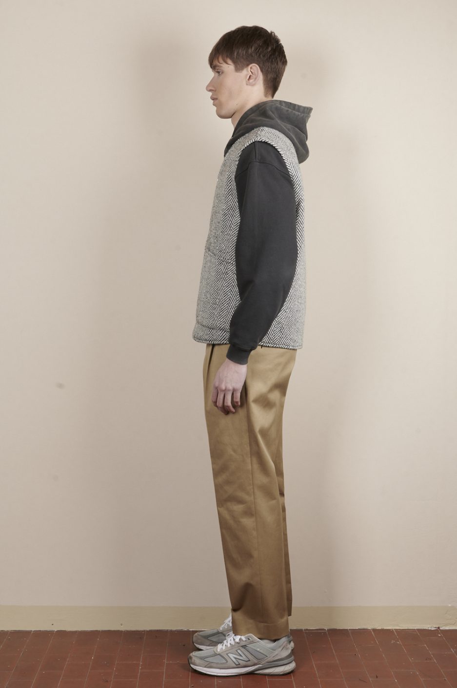 [FRONT STREET 8] Reversible Risk Vest with Quilted Interior and Wool Embroidery 30284/L (TOPS) 