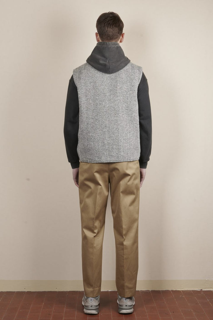 [FRONT STREET 8] Reversible Risk Vest with Quilted Interior and Wool Embroidery 30284/L (TOPS) 