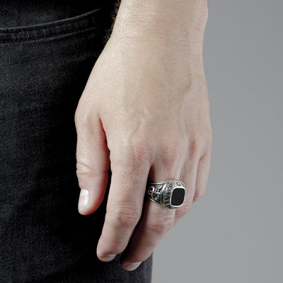 【N25ANE00010】SQUARE CELEBRATION RING WITH BLACK AGATE