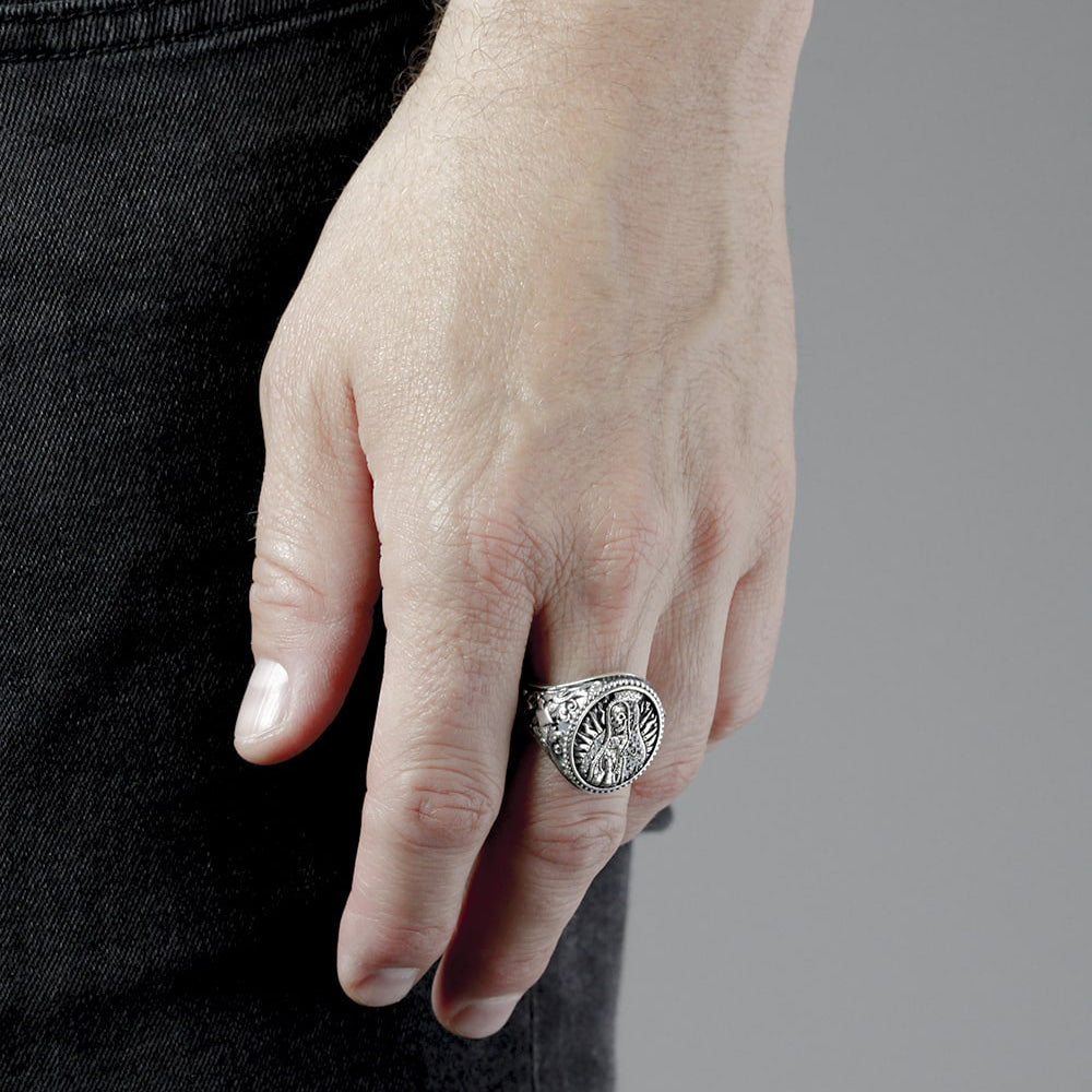 CATEGORY / リング – タグ 