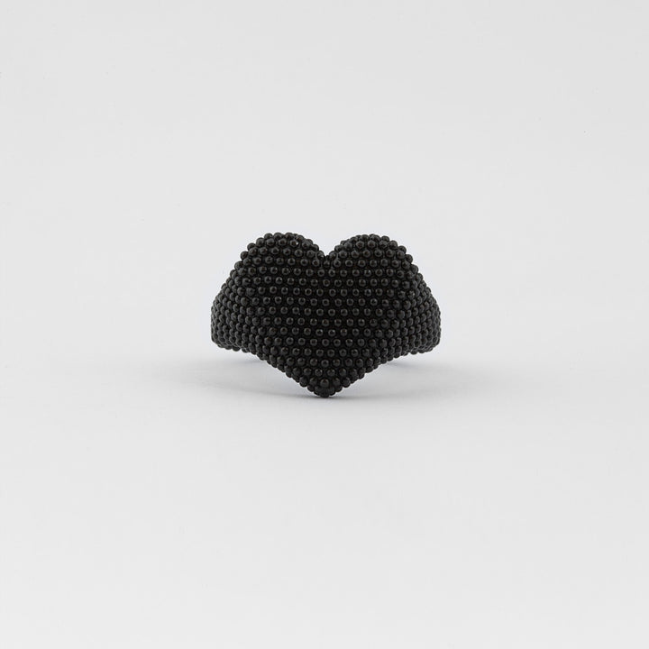 [N25ANE00452] TOTAL BLACK DOTTED HEART SIGNET RING 