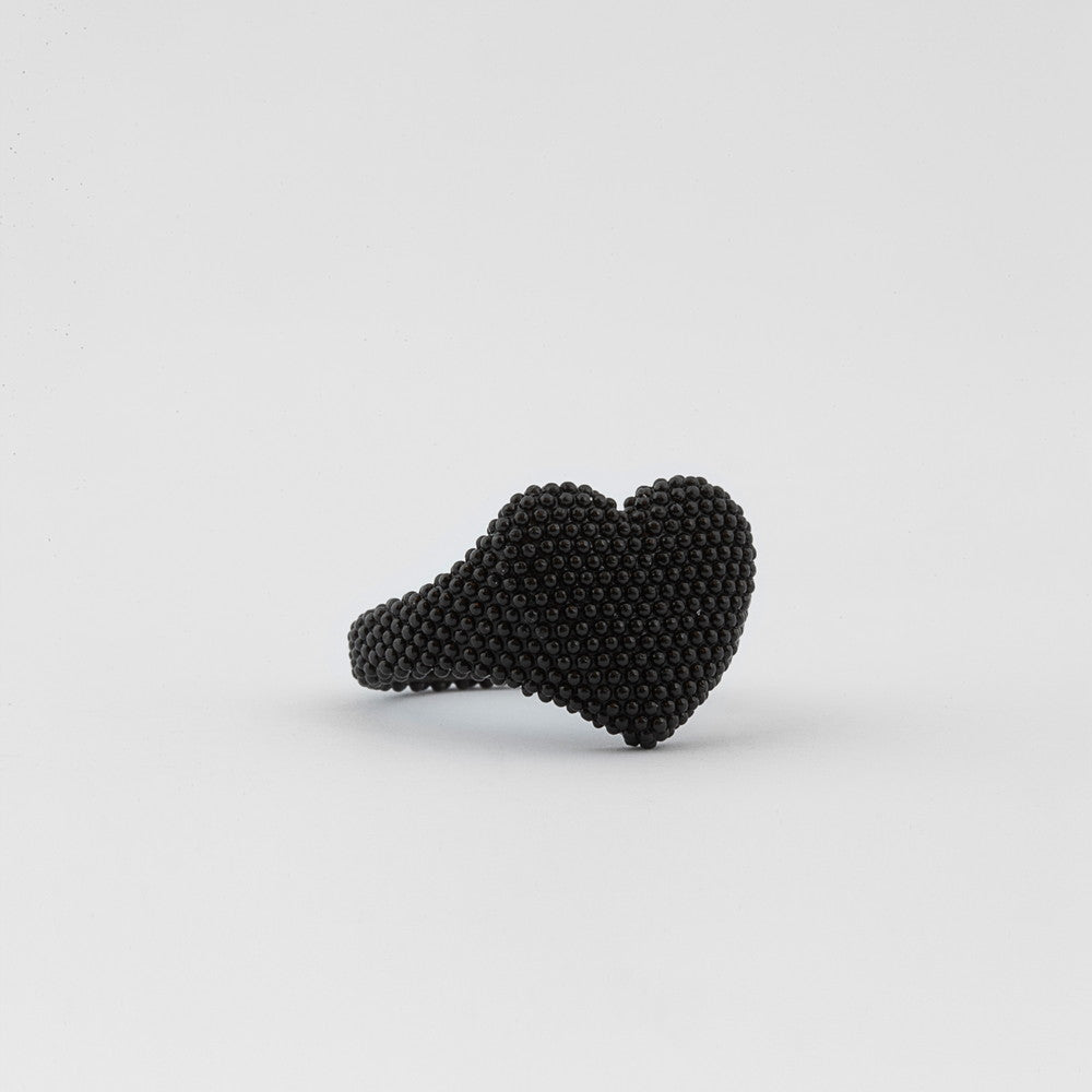 [N25ANE00452] TOTAL BLACK DOTTED HEART SIGNET RING 